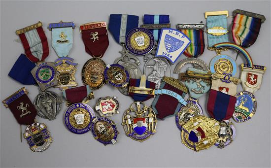 A quantity of Masonic medals, to include silver.